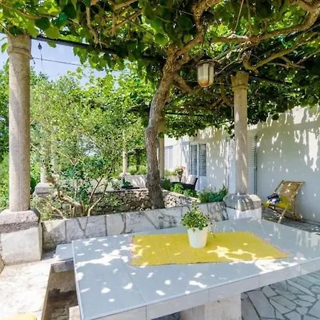 Дом отдыха Field Of Olives - Two Bedroom With Terrace