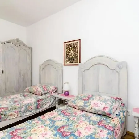 Field Of Olives - Two Bedroom With Terrace Дом отдыха